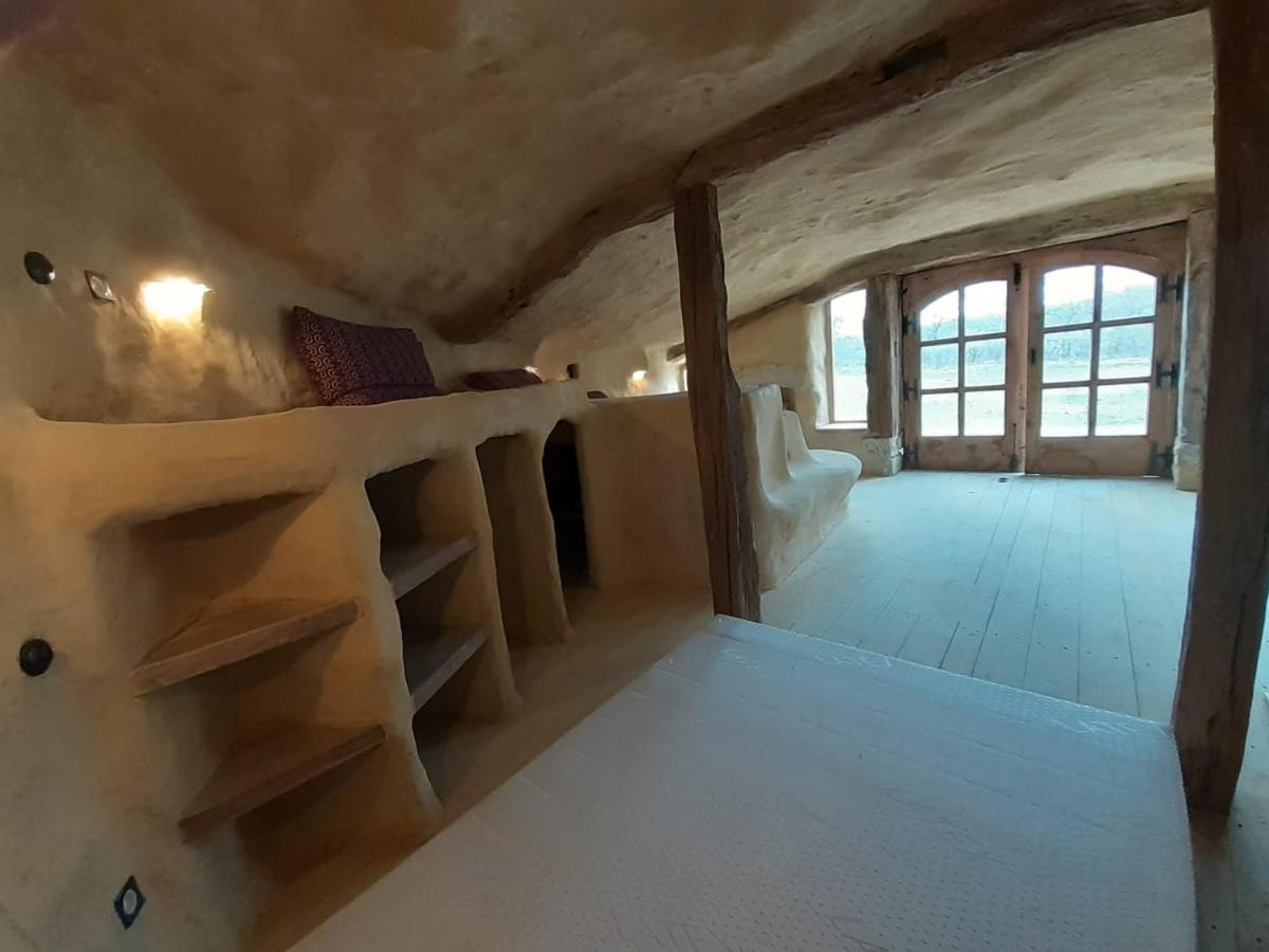 L'isle-Bouzon Maison Terre Les Cabanes De Fallot - Sauna Bain-Froid Piscine Naturelle מראה חיצוני תמונה
